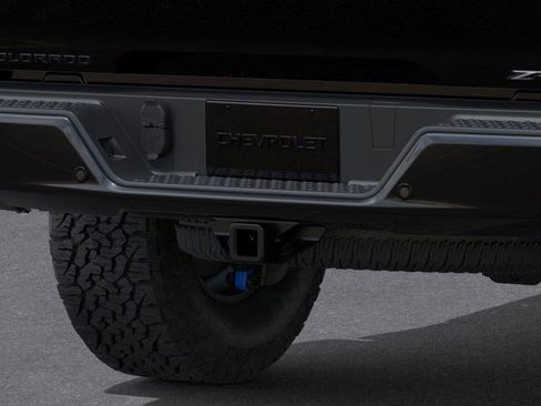 New 2026 Chevrolet Colorado ZR2 w/ Technology Package AWD/4WD image 15