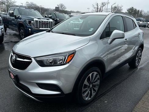 Used 2022 Buick Encore Preferred w/ Safety Package image 3