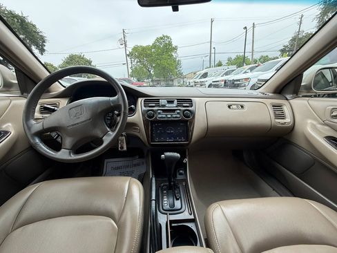 Used 2000 Honda Accord EX image 9