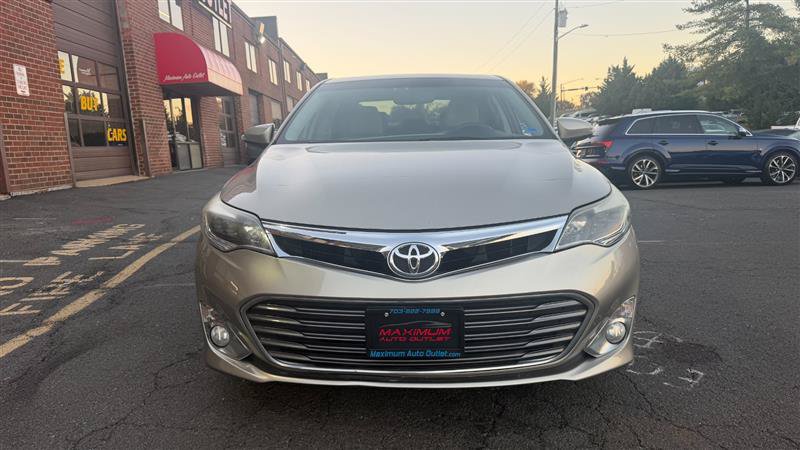 Used 2014 Toyota Avalon XLE Touring FWD image 2