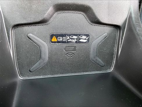 Used 2021 Chevrolet Colorado Z71 w/ Safety Package RWD image 36
