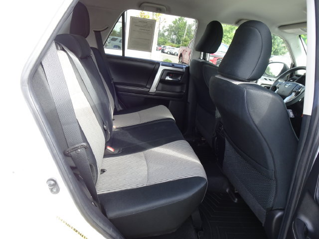 Used 2015 Toyota 4Runner SR5 RWD image 18