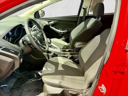 Used 2012 Ford Focus SE FWD image 11