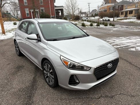 Used 2018 Hyundai Elantra GT image 1