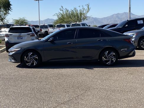 Certified 2025 Hyundai Elantra Sport image 6