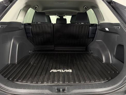 Used 2025 Toyota RAV4 LE FWD image 27