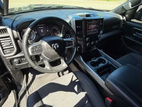 Used 2019 RAM 1500 Big Horn AWD/4WD image 4
