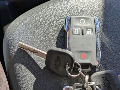 Used 2016 Chevrolet Colorado Z71 image 32