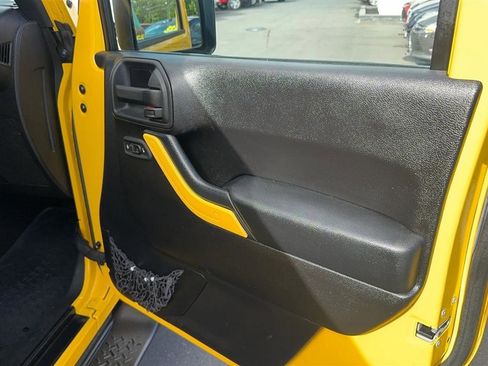 Used 2015 Jeep Wrangler Unlimited Sport w/ Quick Order Package 24S image 32