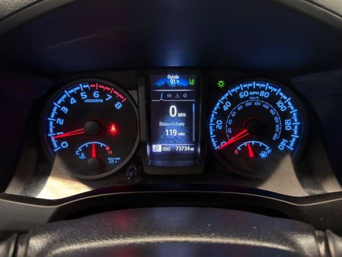 Used 2021 Toyota Tacoma SR w/ SR Convenience Package RWD image 14