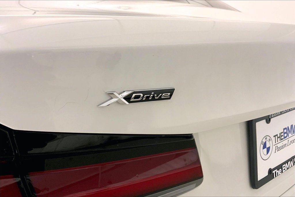 Used 2022 BMW 540i xDrive w/ Convenience Package AWD/4WD image 7