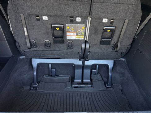Used 2025 Toyota Sienna XLE w/ XLE Plus Package AWD/4WD image 21