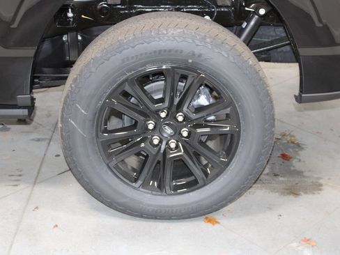 New 2025 Ford F150 Platinum w/ Equipment Group 702A High AWD/4WD image 17
