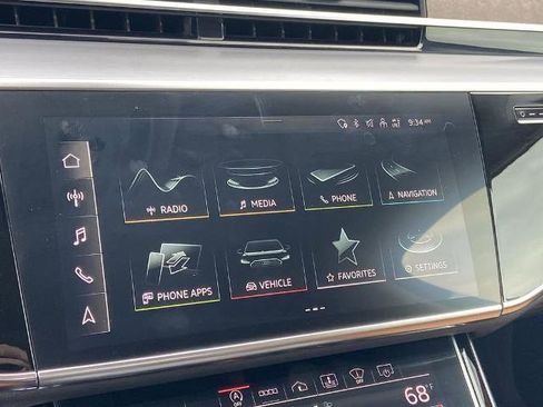 Used 2022 Audi A8 L 3.0T w/ Executive Package image 9