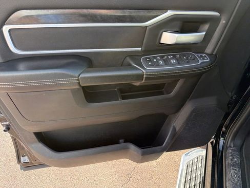 Used 2024 RAM 3500 Big Horn image 12