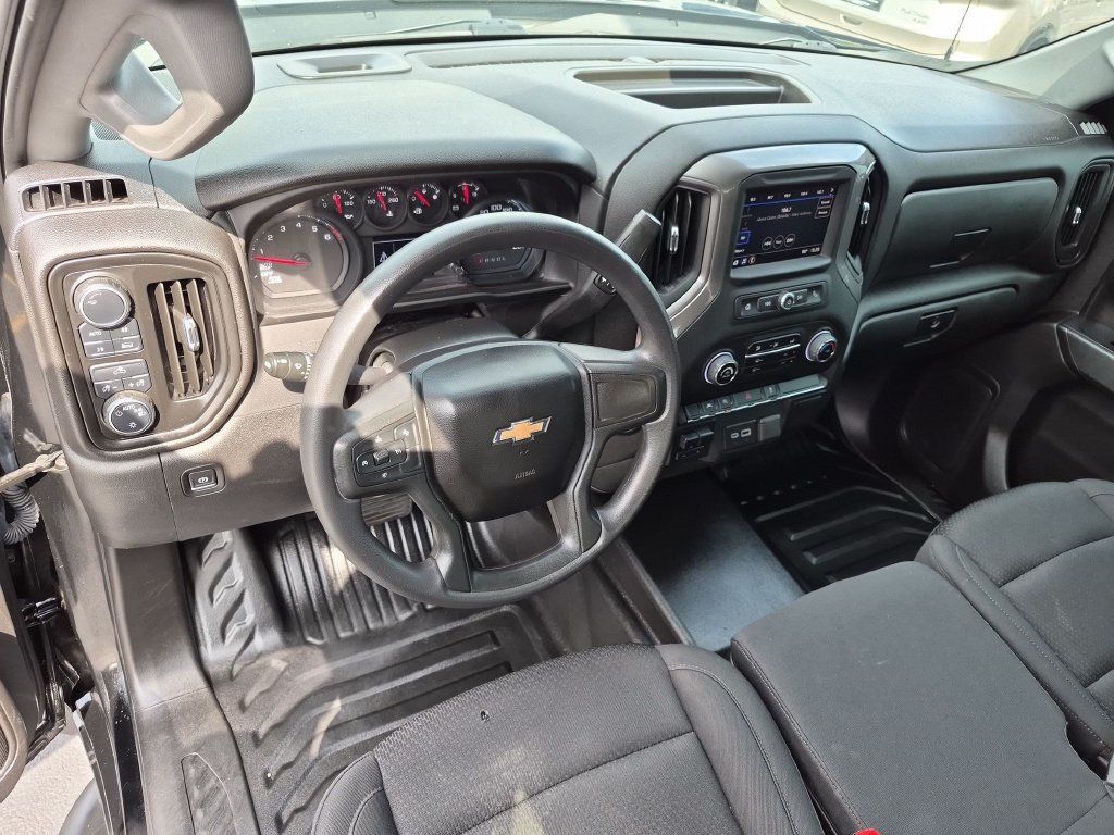 Used 2023 Chevrolet Silverado 1500 W/T w/ WT Value Package AWD/4WD image 10