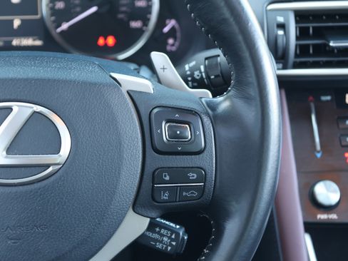 Used 2017 Lexus IS 200t image 21
