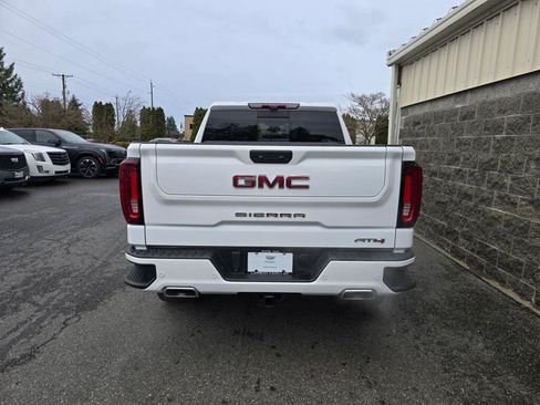 Used 2022 GMC Sierra 1500 AT4 w/ AT4 Premium Package image 5
