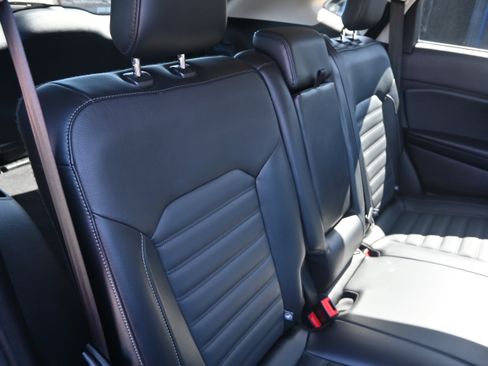 Used 2017 Ford Edge SEL w/ Equipment Group 201A image 34