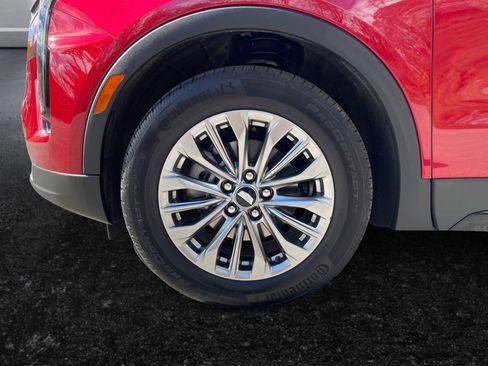 Used 2024 Cadillac XT4 Premium Luxury w/ Cold Weather Package image 15