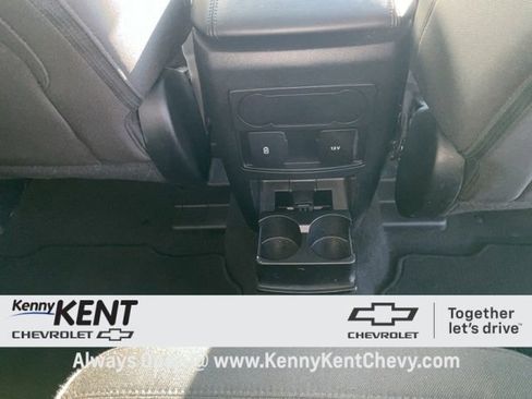 Used 2022 Ford Explorer XLT w/ Class IV Trailer Tow Package image 16