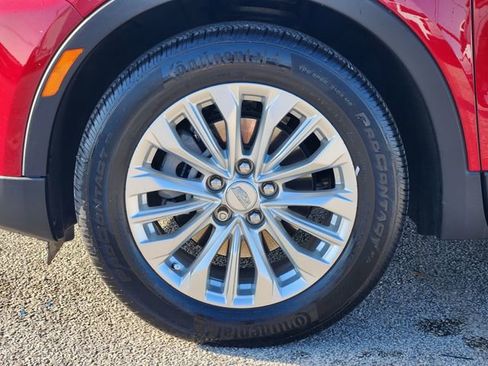 Used 2024 Cadillac XT4 Luxury w/ Cold Weather Package image 10