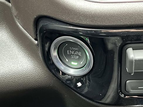 New 2026 GMC Sierra 1500 SLT w/ SLT Premium Plus Package image 31