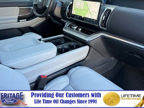 New 2026 Ford Expedition Platinum image 17