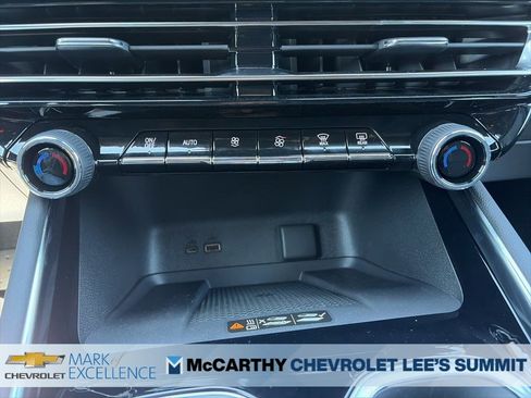 New 2026 Chevrolet Traverse Z71 w/ Enhanced Driving Package AWD/4WD image 10
