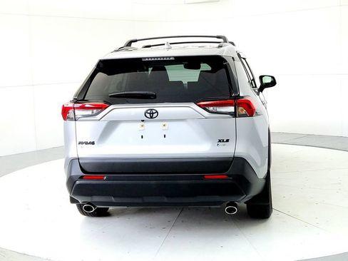 Used 2025 Toyota RAV4 XLE w/ Convenience Package AWD/4WD image 5