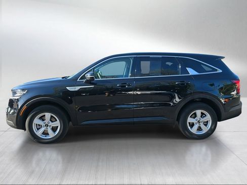 Used 2021 Kia Sorento LX AWD/4WD image 6