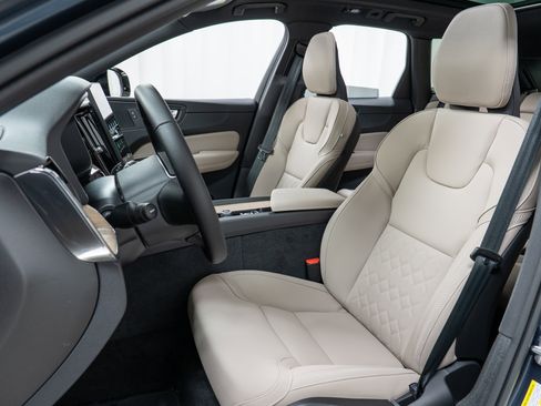 New 2026 Volvo XC60 B5 Plus w/ Climate Package image 13