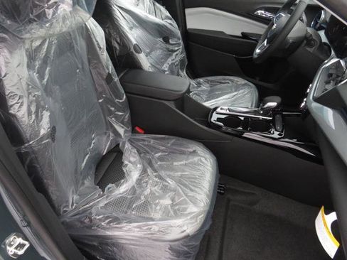 New 2026 Chevrolet Trax LT w/ Driver Confidence Package image 14