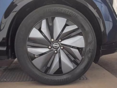 Used 2023 Nissan Ariya FWD image 12