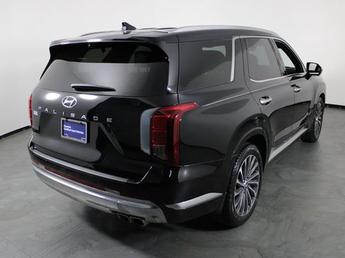Used 2023 Hyundai Palisade Calligraphy w/ Cargo Package image 16