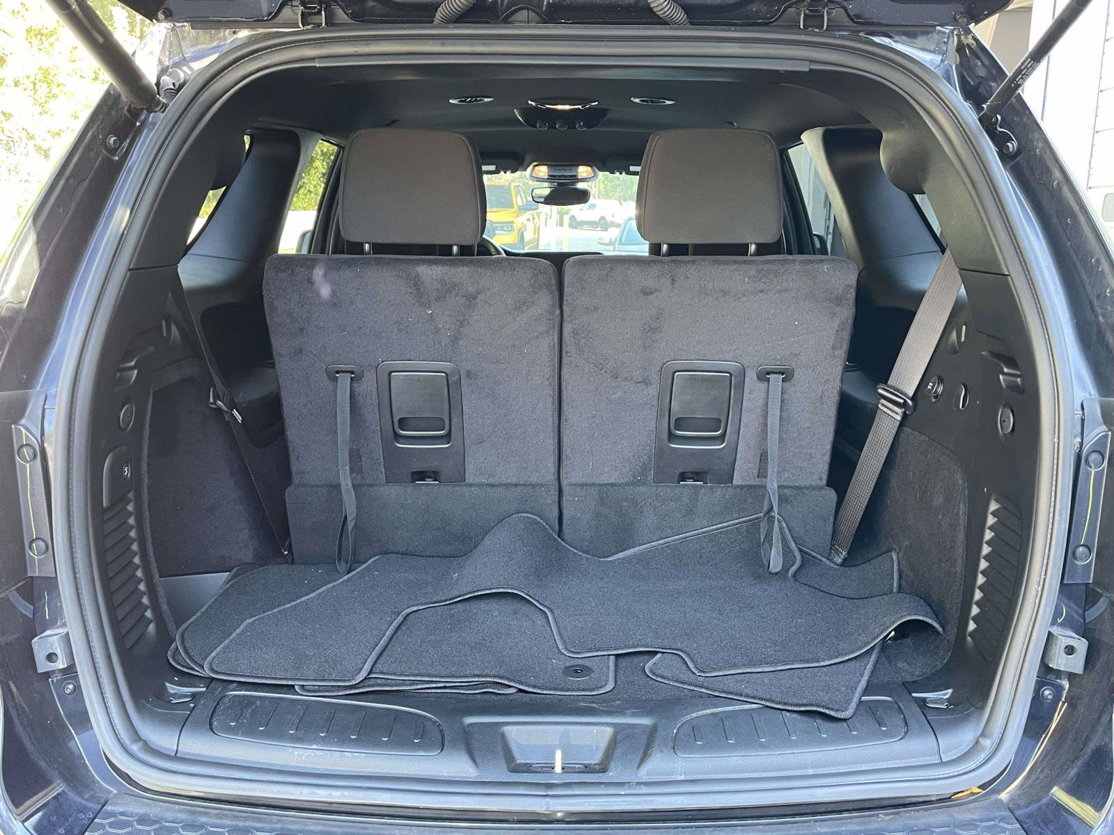 Used 2025 Dodge Durango R/T w/ Blacktop Package AWD/4WD image 10