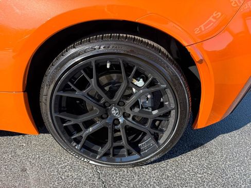 Used 2023 Toyota GR86 10th Anniversary SE image 32