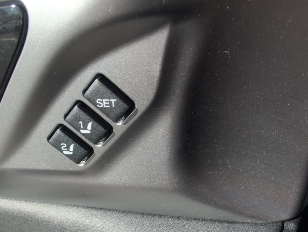 Used 2020 Subaru Legacy Limited AWD/4WD image 12