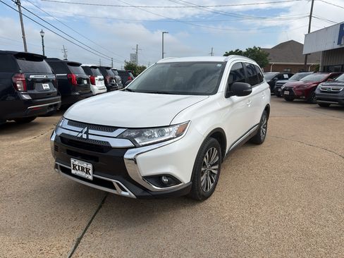 Used 2019 Mitsubishi Outlander ES AWD/4WD image 1