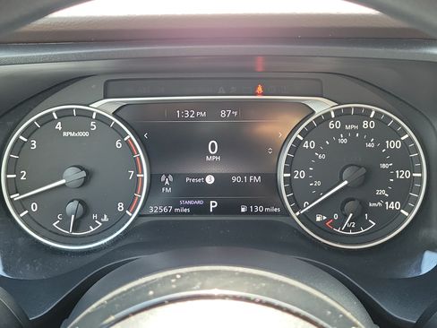 Certified 2023 Nissan Rogue SV FWD image 24