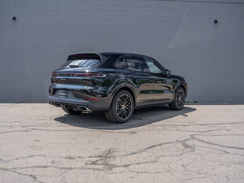 New 2026 Porsche Cayenne AWD/4WD image 7