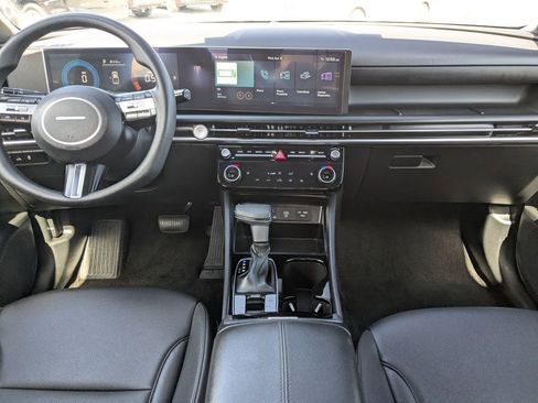 Used 2025 Hyundai Santa Cruz SEL FWD image 24