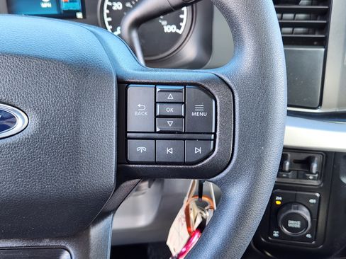 New 2026 Ford F250 XL w/ XL Chrome Package image 21