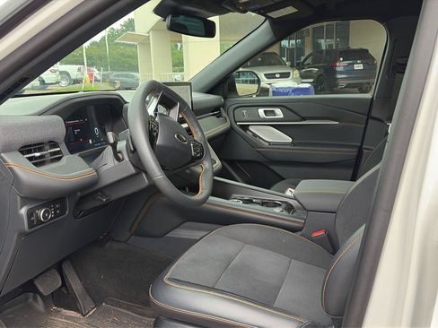 Used 2026 Ford Explorer Tremor w/ Tremor Ultimate Package AWD/4WD image 5
