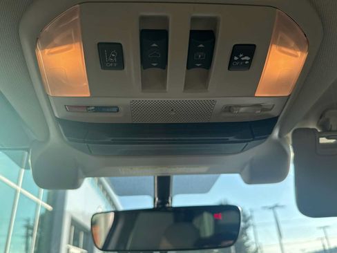 Used 2019 Subaru Ascent Limited w/ Popular Package #2 AWD/4WD image 16