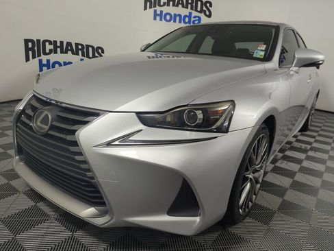 Used 2017 Lexus IS 200t RWD image 1