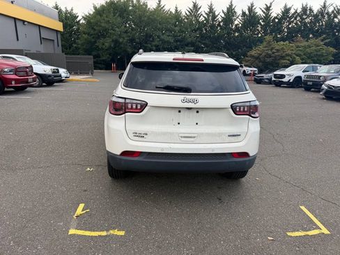 Used 2018 Jeep Compass Latitude w/ Safe & Security Group AWD/4WD image 7