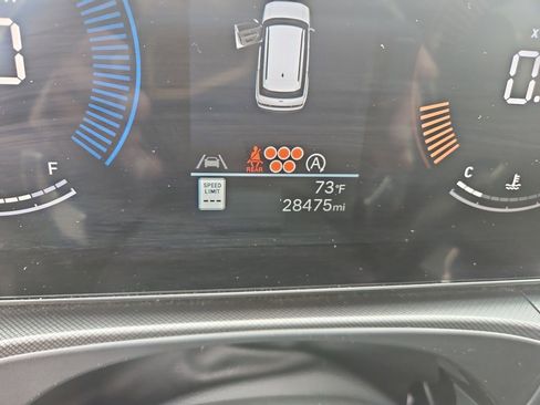 Used 2025 Hyundai Santa Fe SEL FWD image 23