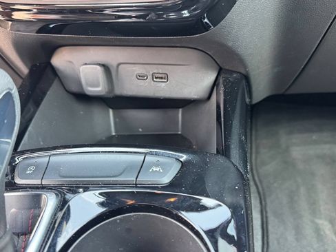 Used 2024 Chevrolet Trax RS w/ Driver Confidence Package FWD image 26