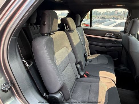 Used 2018 Ford Explorer XLT w/ Equipment Group 201A AWD/4WD image 19